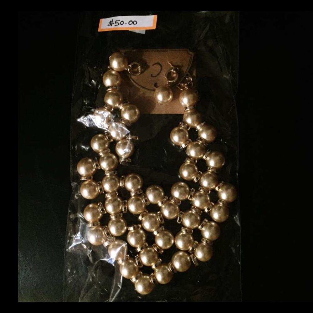 Brand New: Statement Necklace